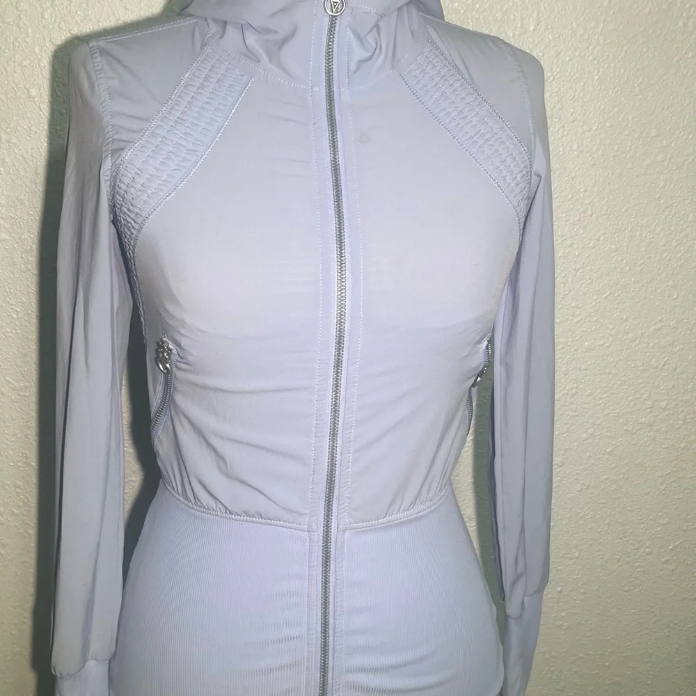 Ivivva by Lululemon Light Purple Zip-Up Jacket size 10